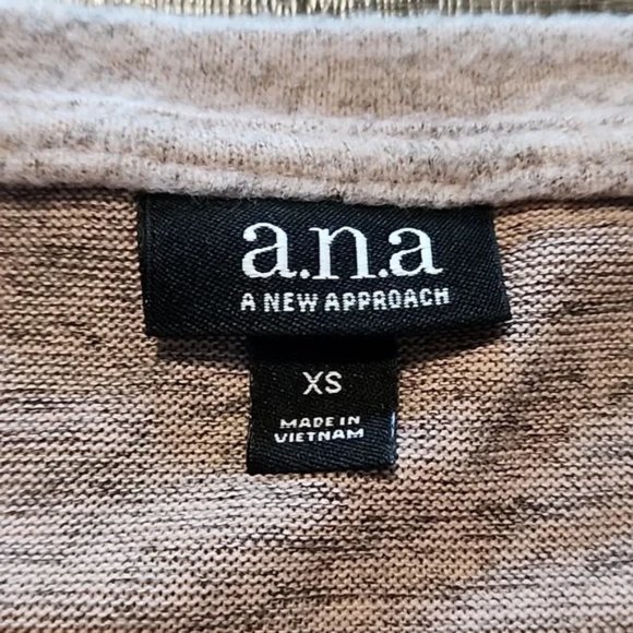 ⛅️ A.n.a bell sleeve Dress ⛅️ - Picture 2 of 3